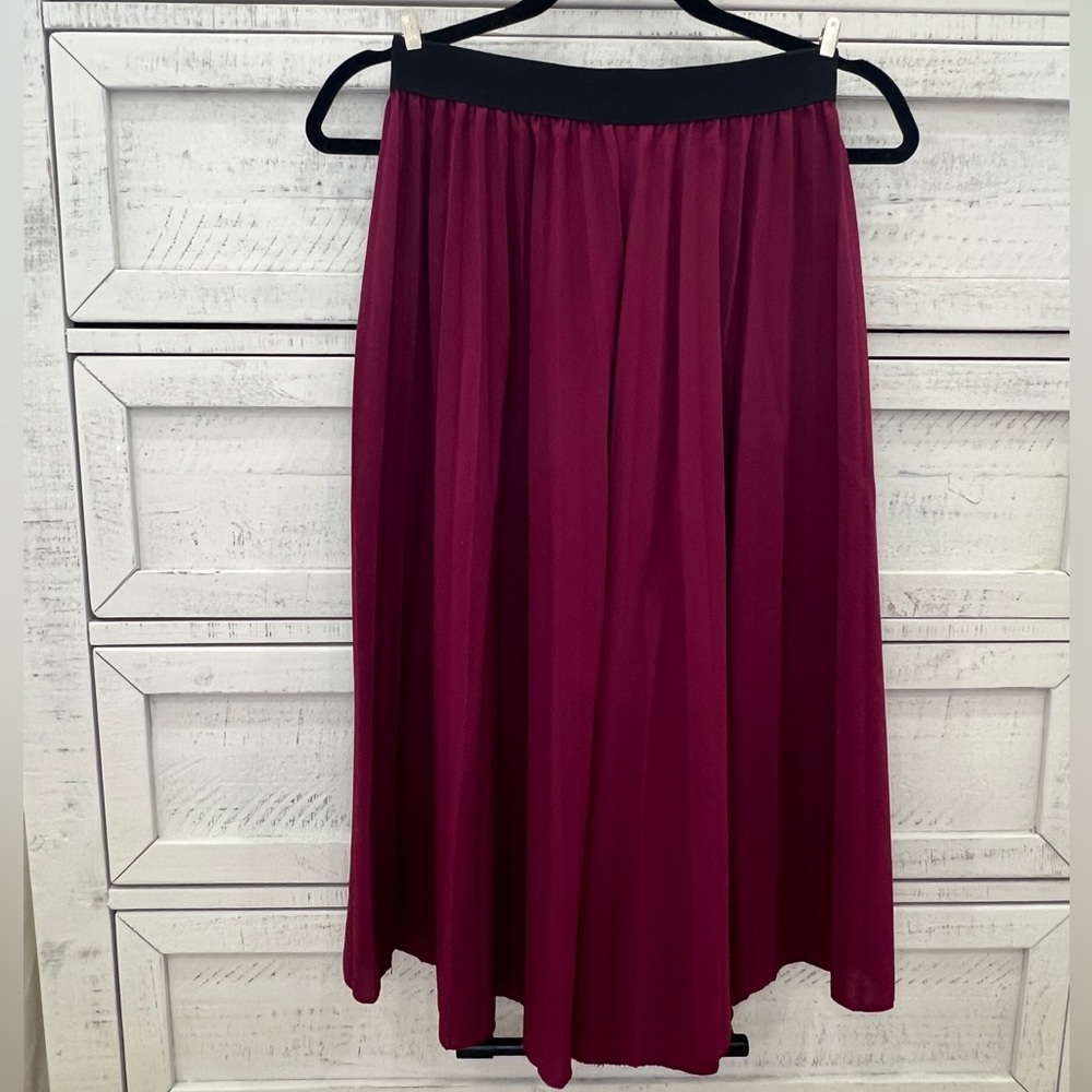 Elegant Burgundy Skirt